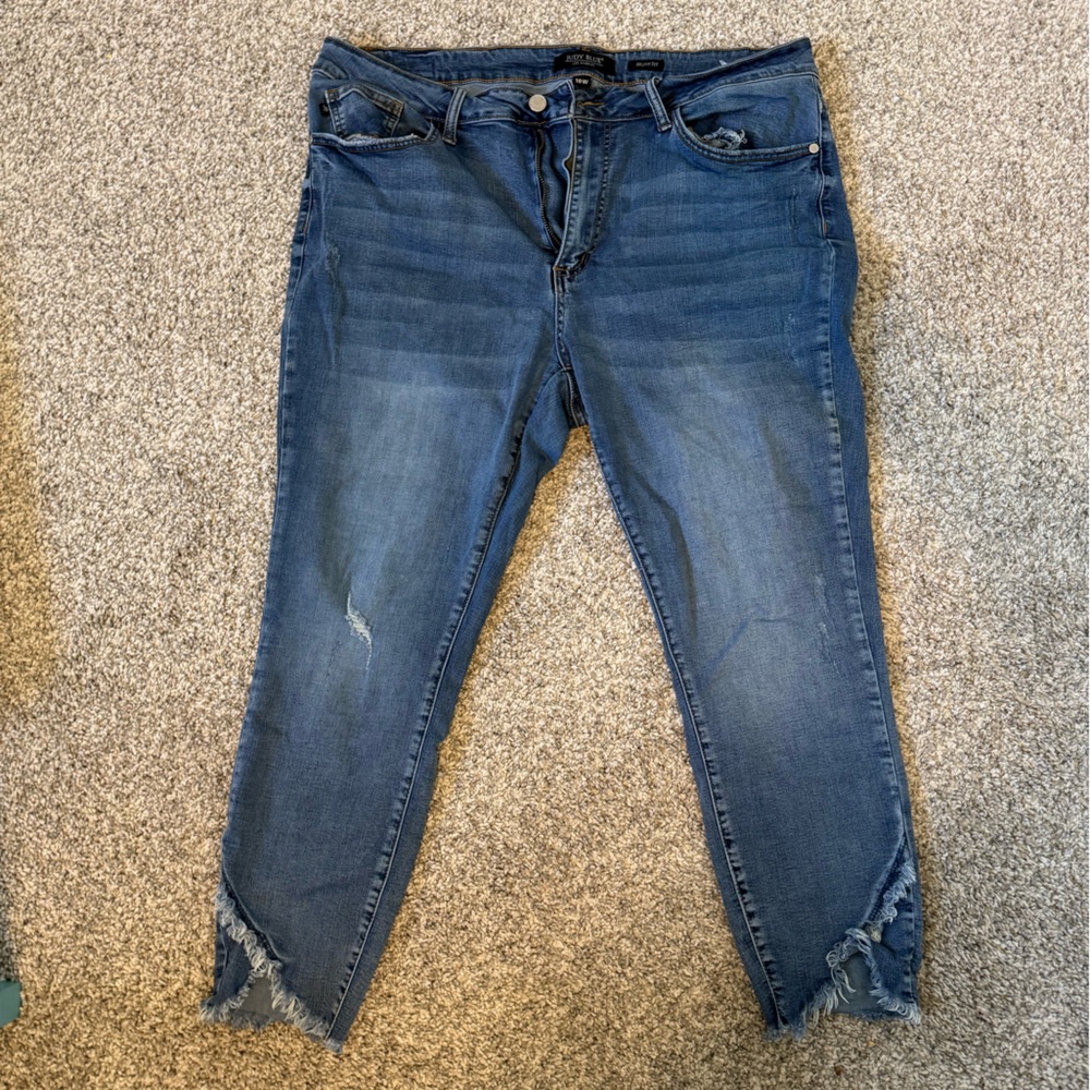 Judy Blue jeans size 18W with distressed hem
